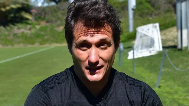 Paraguay: Guillermo Barros Schelotto es el nuevo seleccionador de la Albirroja