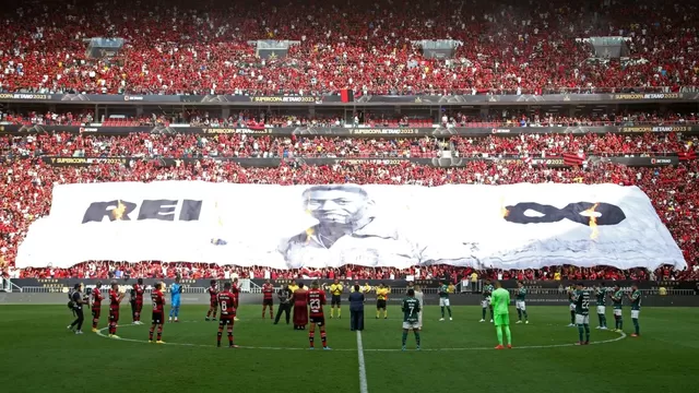 Emotivo homenaje a Pelé en la Supercopa de Brasil entre Palmeiras y Flamengo