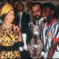 Pelé publica emotivo mensaje al recordar a la reina Isabel II