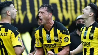 Peñarol le ganó clásico uruguayo a Nacional por 1-0 con 10 hombres