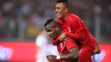 Jefferson Farf&amp;aacute;n celebra con Christian Cueva su gol ante M&amp;eacute;xico (Foto: EFE)