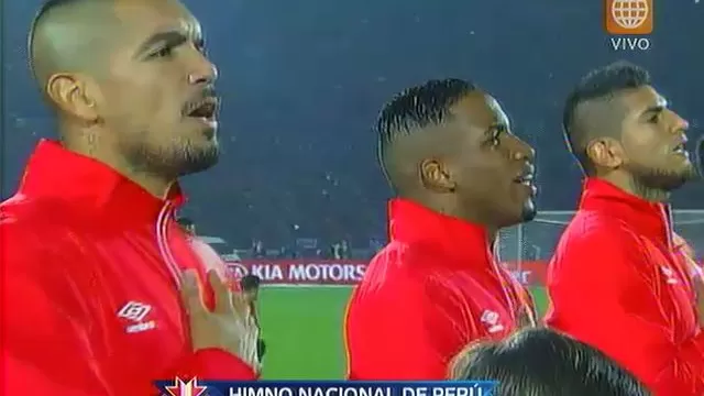 Perú vs. Chile: así se entonó el Himno Nacional en Santiago