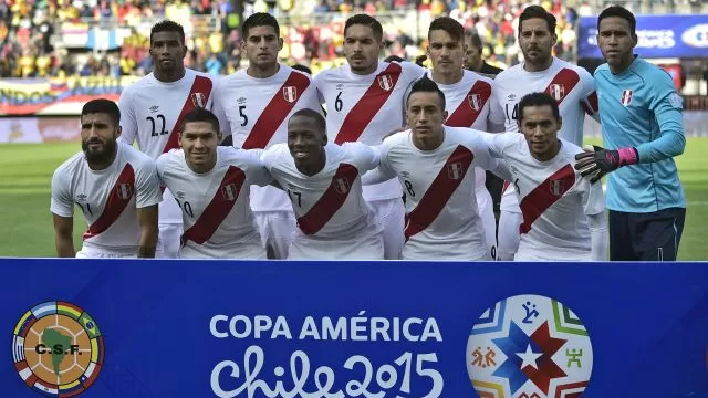 Perú enfrentará a Bolivia en cuartos (AFP)
