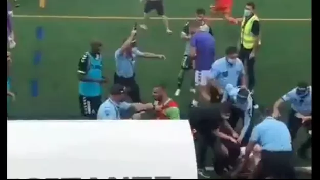 Portugal: Batalla campal terminó con disparos al aire y un jugador encañonado