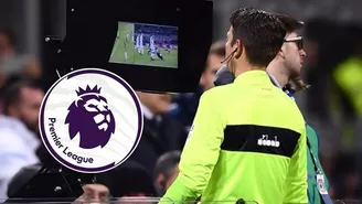 La Premier League evaluó si se continuará usando el video arbitraje tras diversas críticas / Foto: AFP