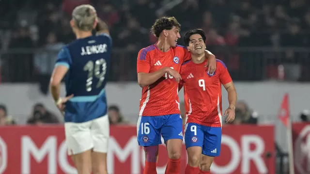 Paraguay cayó goleado por 3-0 frente a Chile en su segundo amistoso previo a la Copa América / Foto: AFP