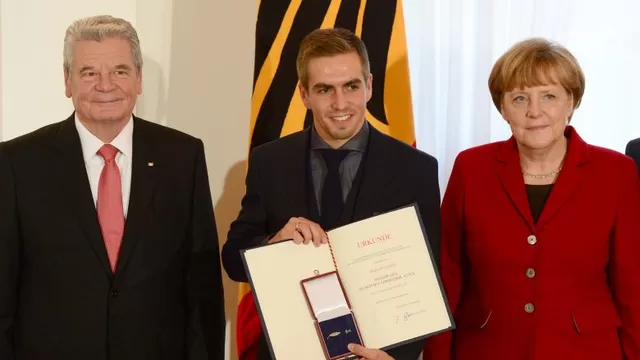 Presidente alemán entregó galardón a selección campeona en Brasil 2014-foto-4