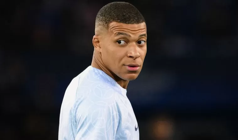 PSG desmiente firma de un estratosférico contrato con Kylian Mbappé