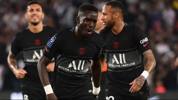 PSG: Idrissa Gueye se negó a jugar con una camiseta contra la homofobia