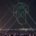 Qatar le rinde homenaje a Pelé con mensajes en drones: &quot;Que te mejores pronto&quot;