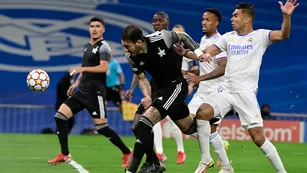 ¿Qué otros jugadores peruanos celebraron en cancha del Real Madrid?