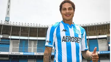 Paolo Guerrero en el Racing / Foto: Twitter