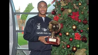 Raheem Sterling recibió el 'Golden Boy' al mejor futbolista joven