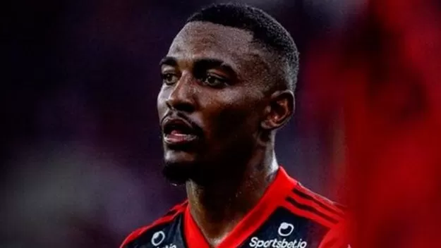 Ramón, jugador de Flamengo, causa muerte de ciclista en un atropello
