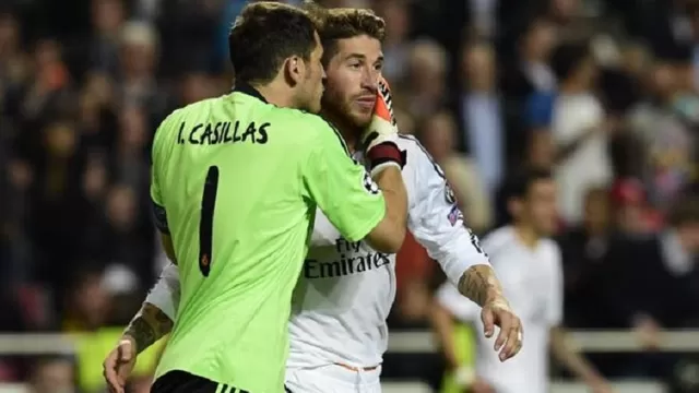 El beso de Casillas a Ramos en la final del 2014 en Lisboa.