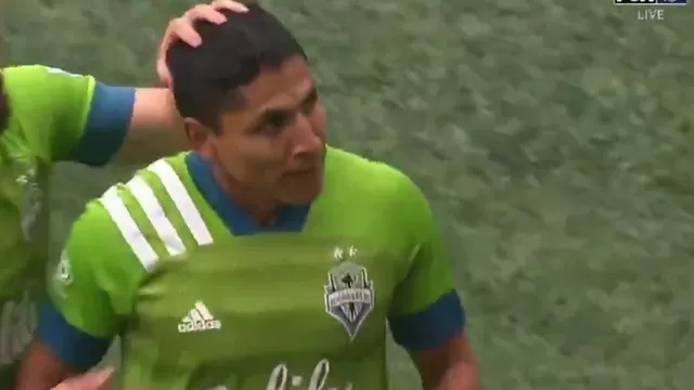 Raúl Ruidíaz marcó de cabeza un nuevo gol con el Seattle Sounders en la MLS