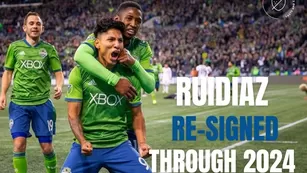 Raúl Ruidíaz renovó con Seattle Sounders hasta 2024