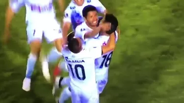 Reimond Manco marcó golazo desde la mitad de la cancha a La Guaira.