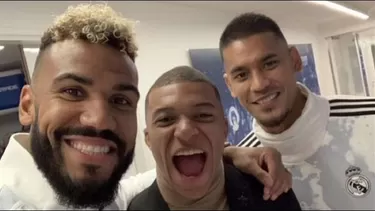 Esta es la foto que generó una ola de críticas para Alphonse Areola | Foto: Instagram.