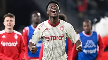 Aurelién Tchouaméni, mediocampista francés de 22 años. | Foto: AFP/Video: Ligue 1