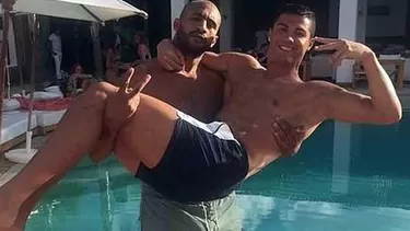 Cristiano junto a al peleador de kick-boxing Badr Hari. Cristiano junto a al peleador de kick-boxing Badr Hari.