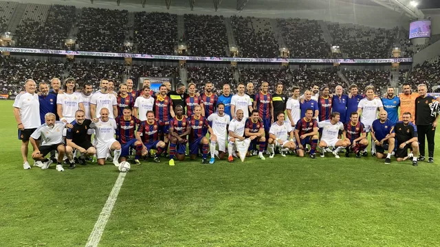 Real Madrid derrotó 3-2 al Barcelona en el Clásico de leyendas