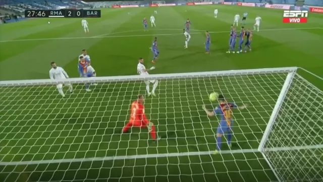 Real Madrid vs. Barcelona: Toni Kroos de tiro libre marcó el 2-0 en el clásico