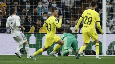 Mount venció la portería del Madrid con un derechazo. | Foto: EFE/Video: Bein Sports