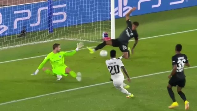 Real Madrid vs. Eintracht Frankfurt: Tuta evitó gol de Vinicius con espectacular salvada