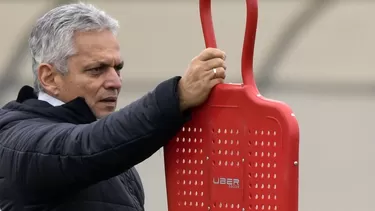 Reinaldo Rueda, entrenador colombiano de 63 años. | Foto: AFP