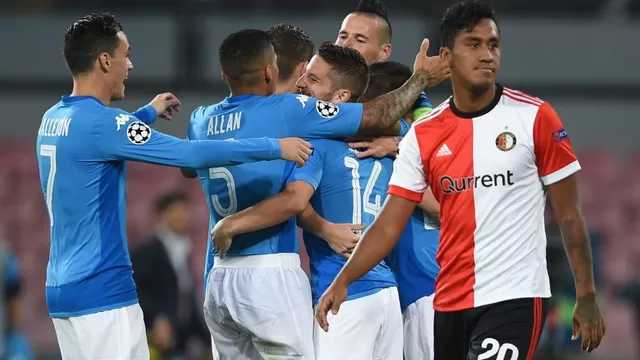 Renato Tapia debutó en la Champions League: Feyenoord cayó 3-1 ante Napoli