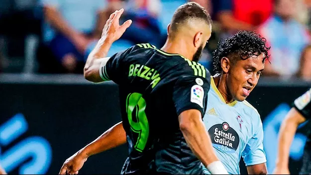 Renato Tapia fue sustituido entre aplausos pese a derrota ante Real Madrid