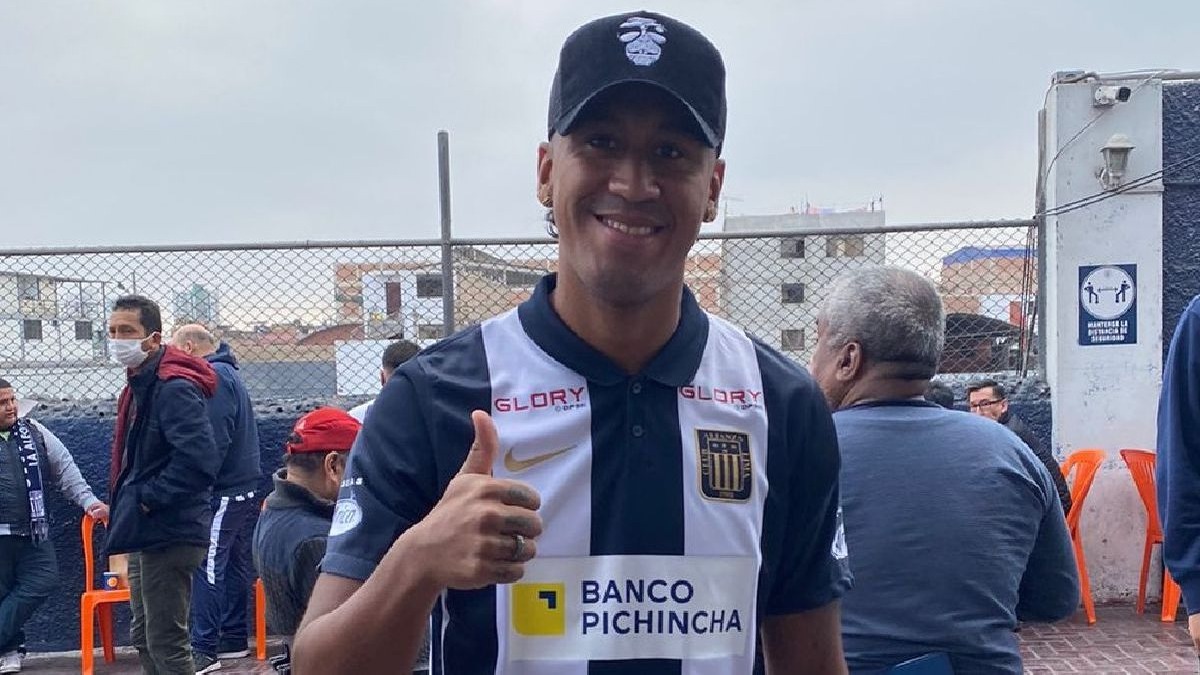 Renato Tapia reveló su deseo de jugar en Alianza Lima