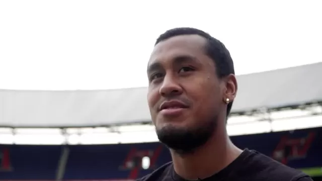 Tapia se animó a responder sobre su próximo paradero en el fútbol. | Video: Feyenoord TV