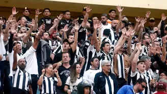 Hinchas del Botafogo estuvieron presentes en el partido contra Universitario / Foto y Video: Botafogo Club