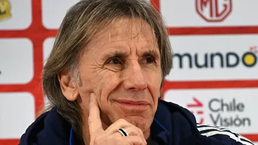 Ricardo Gareca en Chile: Reunión de urgencia sobre su futuro en la Roja. | Foto: AFP