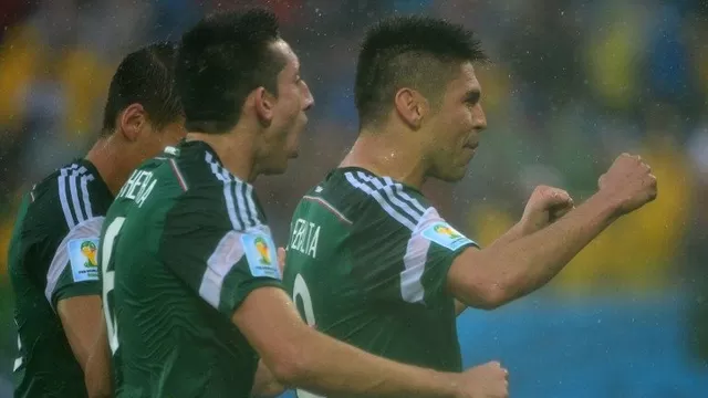 Revive el gol del triunfo de México sobre Camerún en 3D