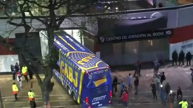 Boca Juniors llegó sin problemas al Monumental.