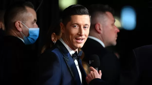 Robert Lewandowski le pidió a su agente ir al Real Madrid, según AS