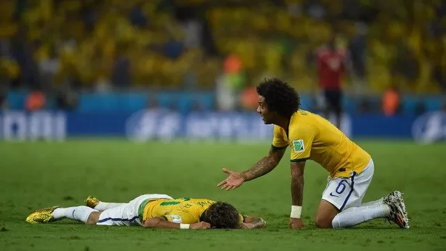El rodillazo de Camilo Zuñiga que sacó a Neymar del Mundial-foto-4