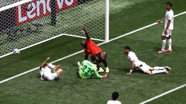 Romelu Lukaku ingresó y Bélgica encontró el empate 1-1 Egipto en la primera pelota que tocó / Foto: Reuters by Lee Smith