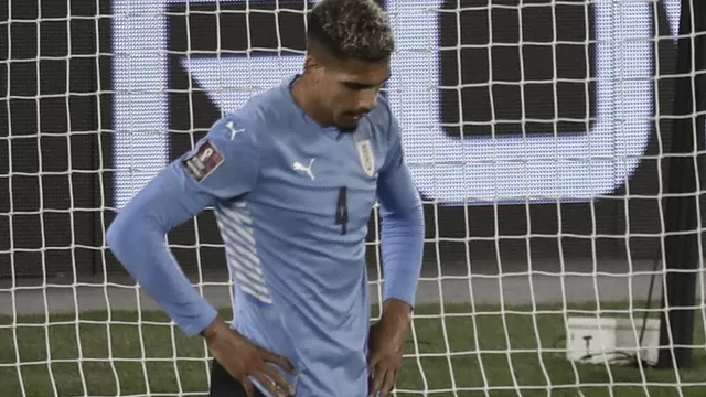 Araújo se lesionó a los 20 segundos del amistoso ante Irán. | Video: Fox Sports
