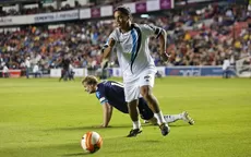 Ronaldinho anotó golazo de 30 metros en el 'Partido por la Paz' de Querétaro - Noticias de partido-paz