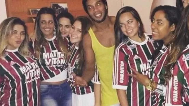 Ronaldinho llega al Flu tras su paso por el Quer&amp;eacute;taro