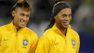 Ronaldinho defiende a Neymar: &quot;Es uno de los mejores jugadores del mundo&quot;