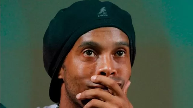 Ronaldinho mantiene una deuda con el Estado brasileño. | Foto: esportes.r7.com