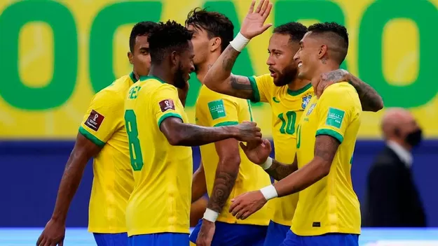 Ronaldo considera que Brasil tiene chances de ser campeón mundial en Qatar 2022