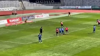 Rumania: Quiso anotar con un penal a lo Panenka, pero hizo el ridículo