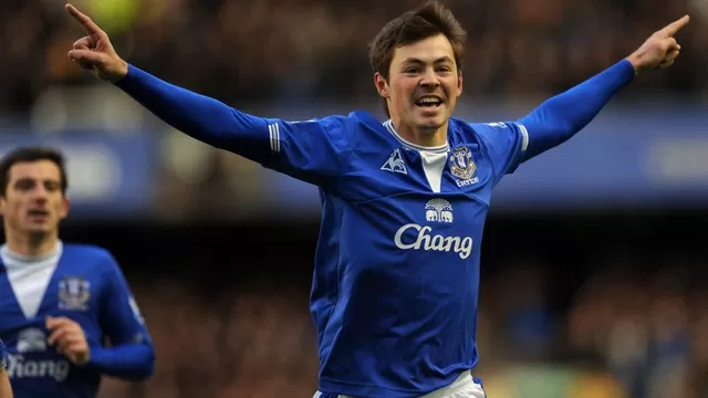 Diniyar Bilyaletdinov jugó entre 2009 y 2012 en el Everton. | Foto: AFP/Video: Premier League