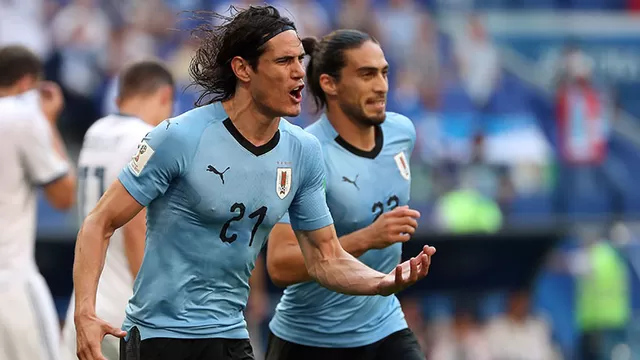 Uruguay goleó 3-0 al anfitrión Rusia y terminó primero en el Grupo A del Mundial